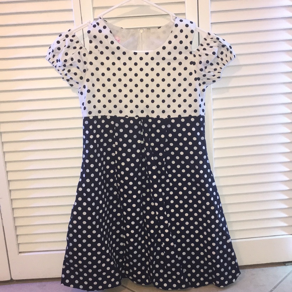 Beautiful polka dot dress for 11 year old girls💗